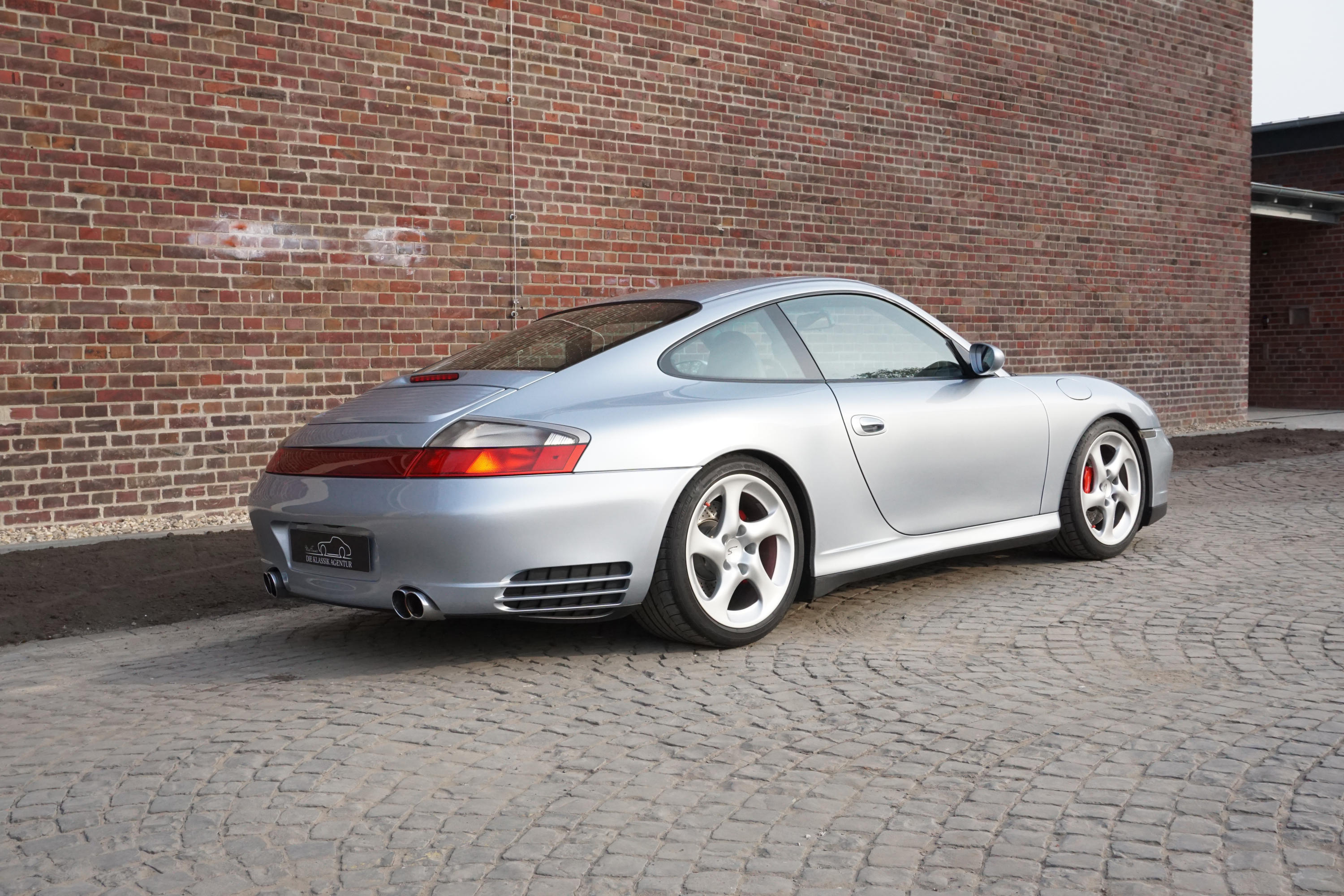 Porsche 911 (996) Carrera 4S