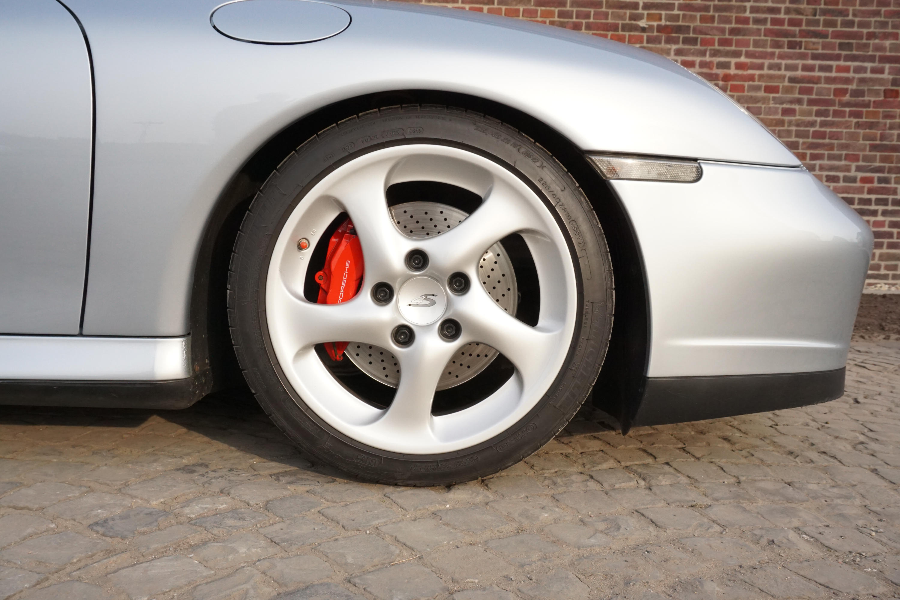 Porsche 911 (996) Carrera 4S